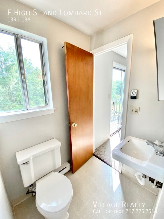 Building Photo - 92 E High St