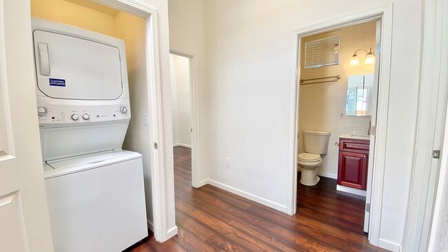 Building Photo - Remodeled back House with Large & Sunny Deck
