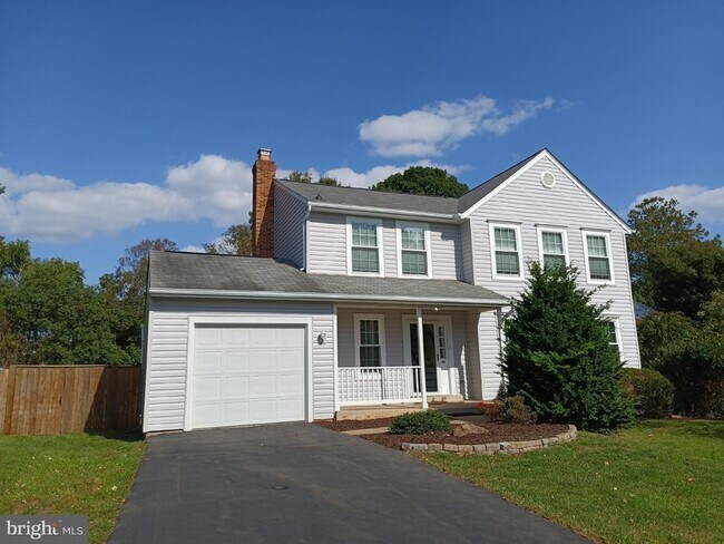 Building Photo - 345 Silver Ridge Dr