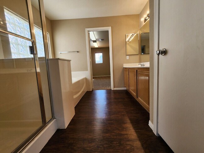 Building Photo - Beautiful former Model Home located near S...