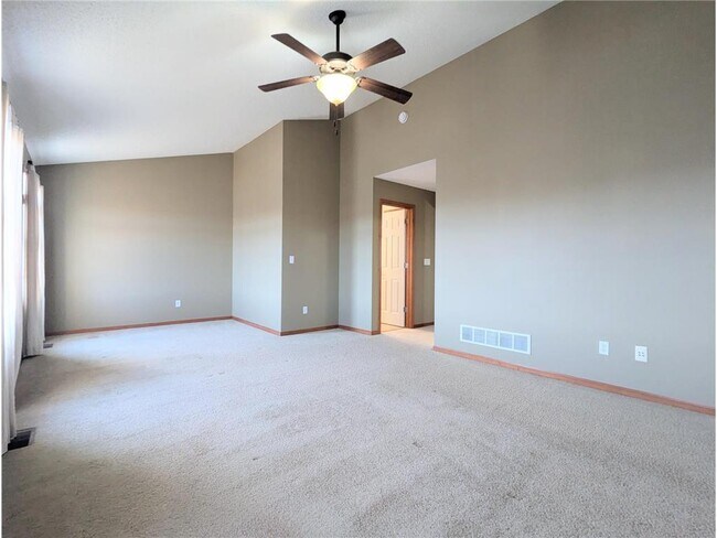 Building Photo - 11170 Sand Castle Dr