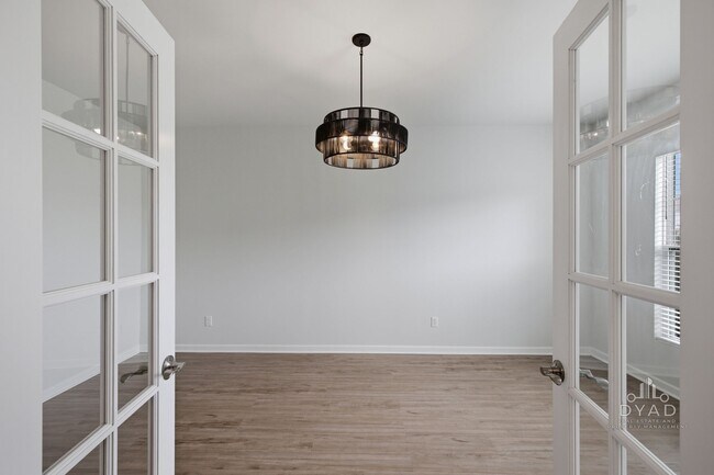 Building Photo - 3707 Clementine Ln