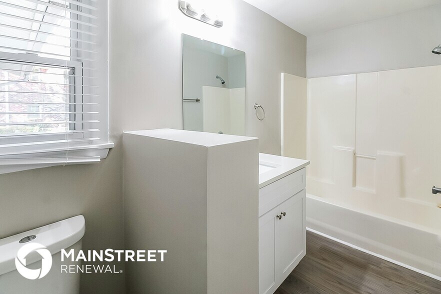 Building Photo - 3212 Pine Branch Ct