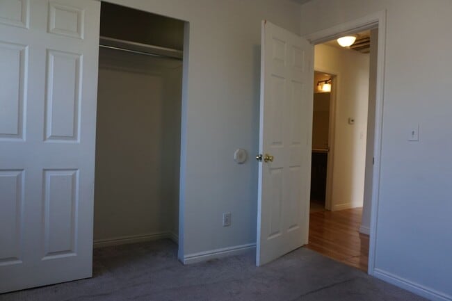 Building Photo - Centrally Located 3 Bedroom Midvale Home