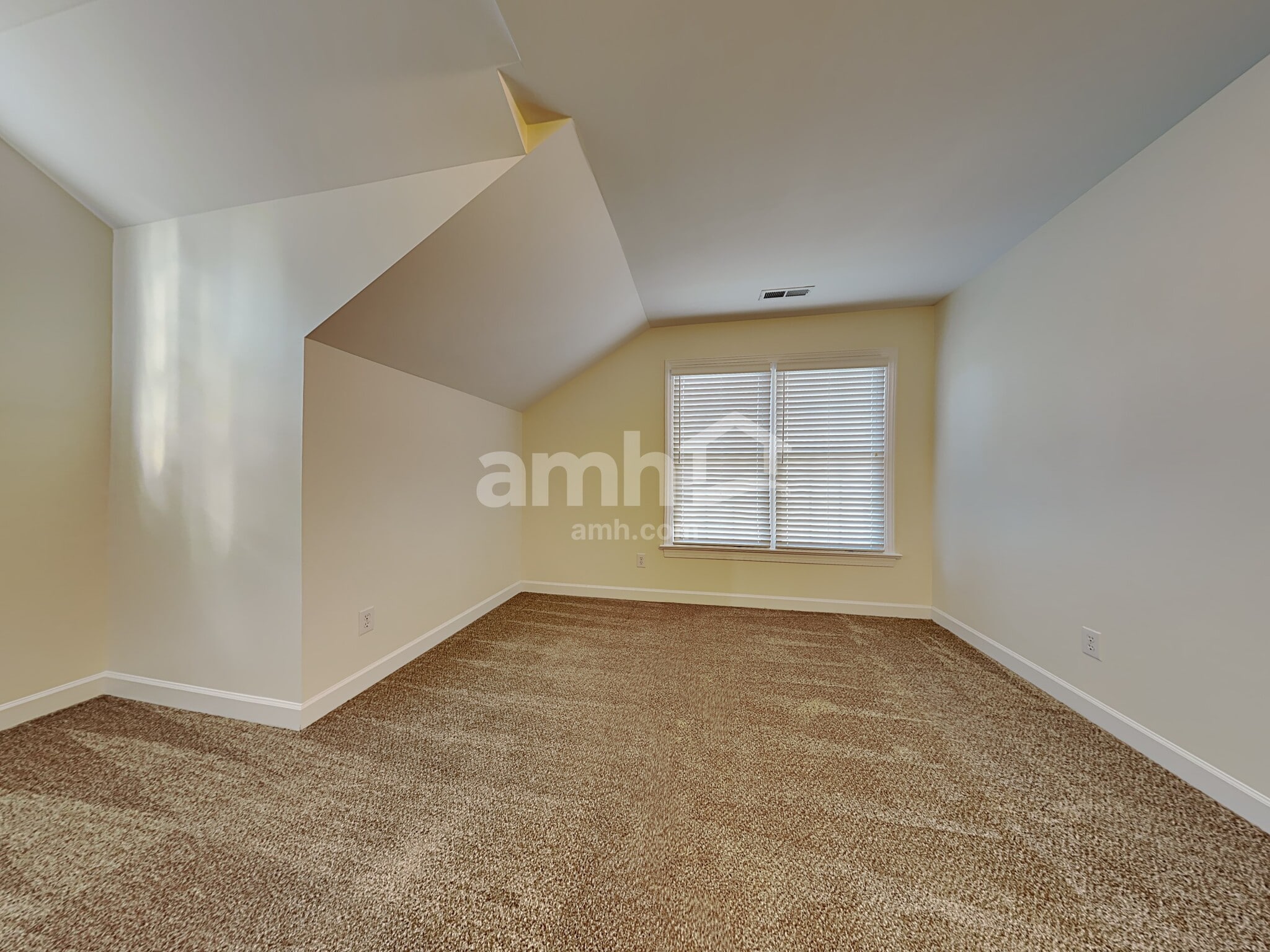 Building Photo - 1513 Bowmore Pl