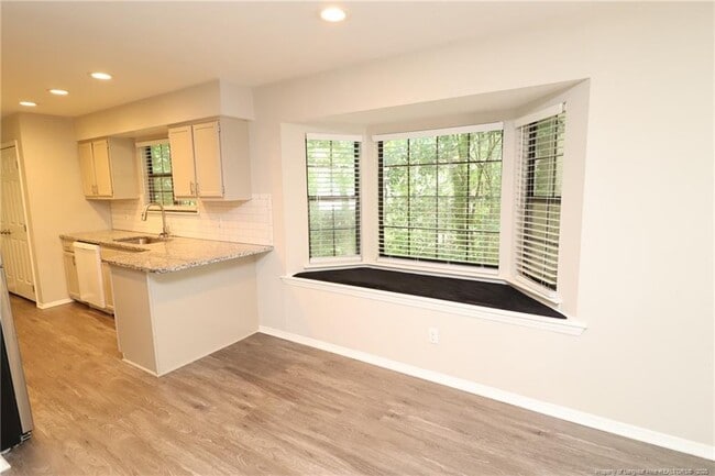 Building Photo - 4901 Coral Ridge Ct