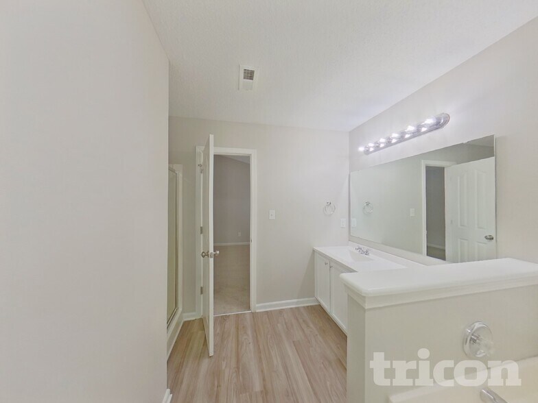 Building Photo - 3323 Mazen Ct