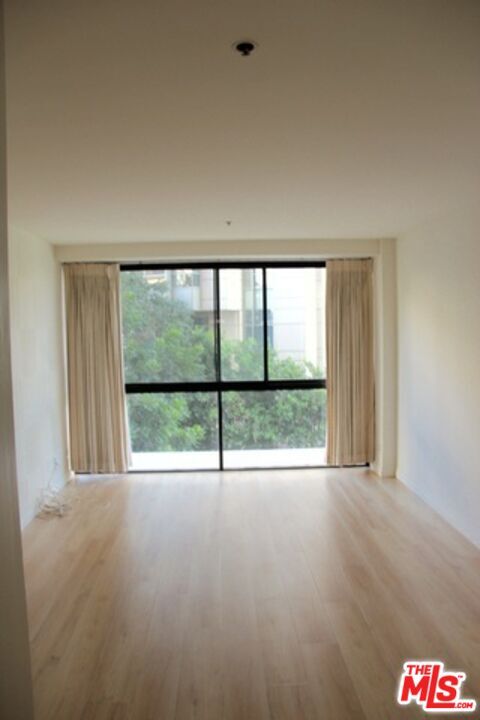 Building Photo - 10790 Wilshire Blvd