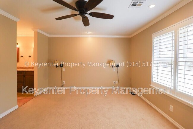 Building Photo - 3702 E 85th Pl