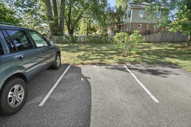 Building Photo - 6920 Maryland Ave