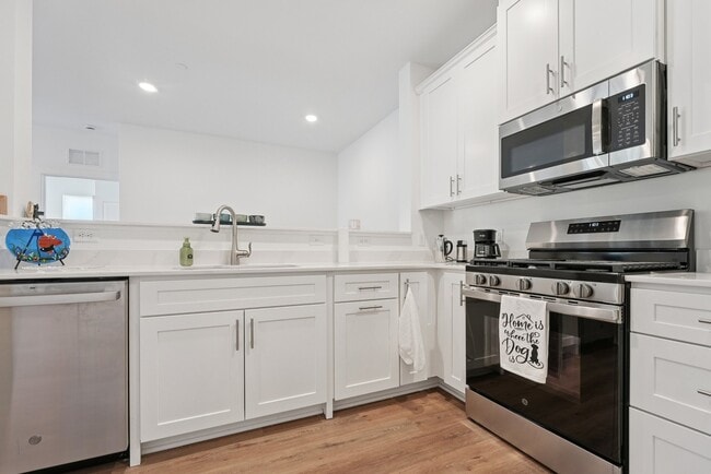 Building Photo - 5104 Mary Ashby Wy