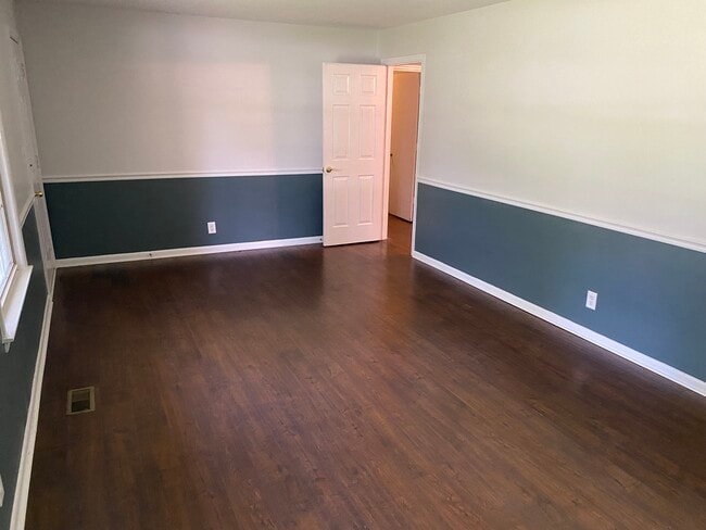 Building Photo - 4008 Knud Dr