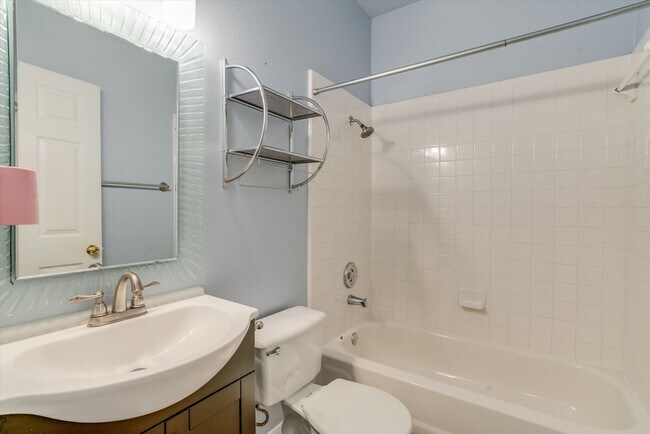 Building Photo - 2300 Wisteria Way