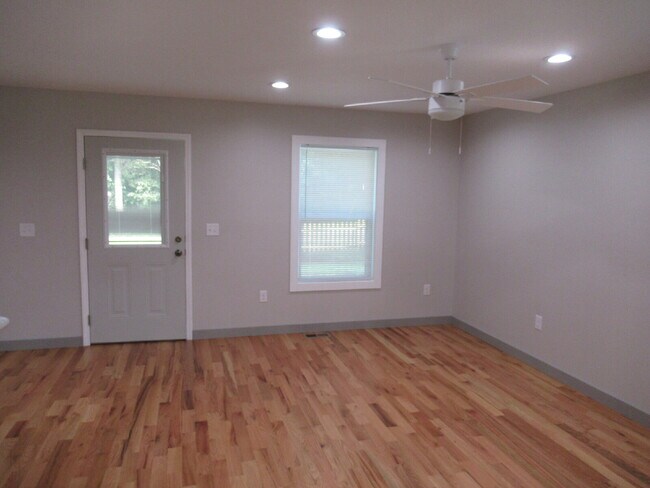 Building Photo - Brand-New 2-Bedroom, 2-Bath Home for Rent in Maiden!