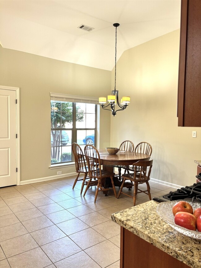 Building Photo - 6399 William Hill Dr