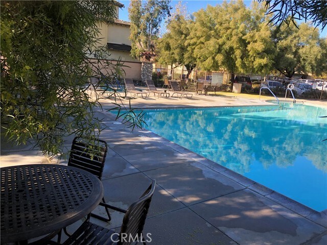 Building Photo - 25056 Driftoak St