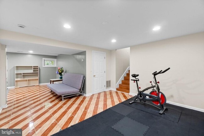 Building Photo - 1625 Old Annapolis Rd