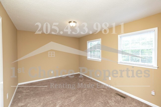 Building Photo - 1620 5th Pl NW