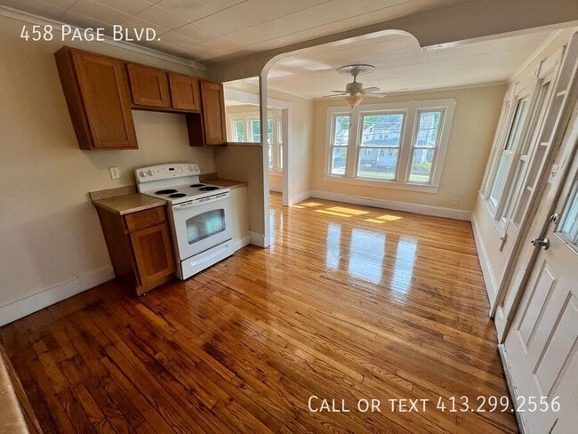 Building Photo - 458 Page Blvd