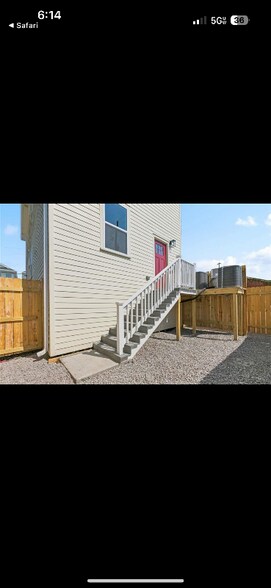 Building Photo - 2700 S Johnson St