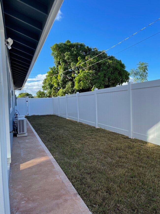 Building Photo - 91-967 Akaholo St