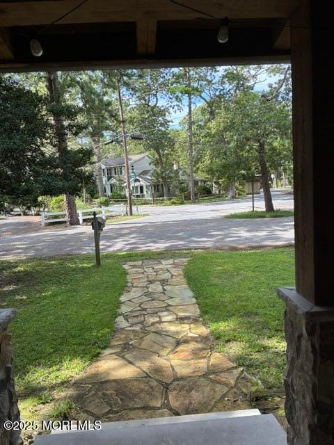 Building Photo - 375 Arrowhead Dr