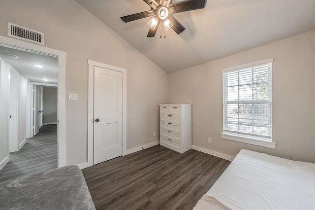 Building Photo - 2425 Cripple Creek Dr