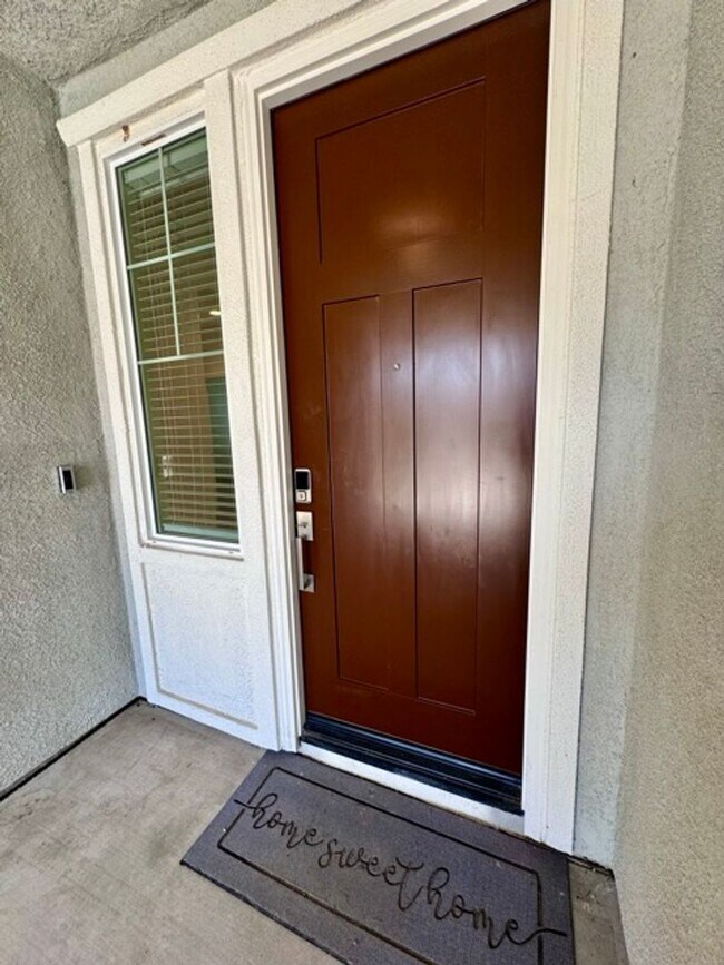Building Photo - COMING SOON! Beautiful 4 bedroom Single St...