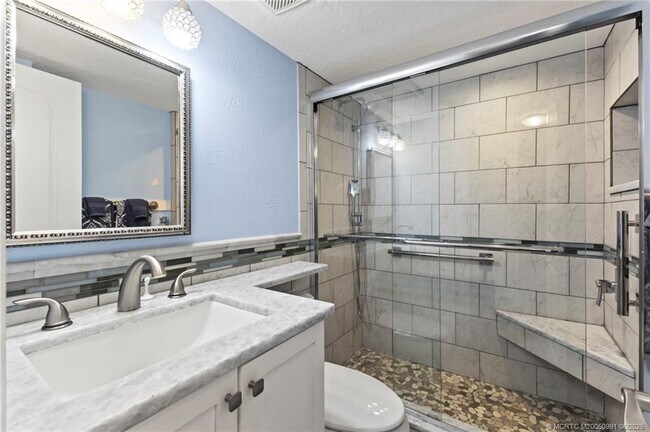 Building Photo - 10600 S Ocean Dr