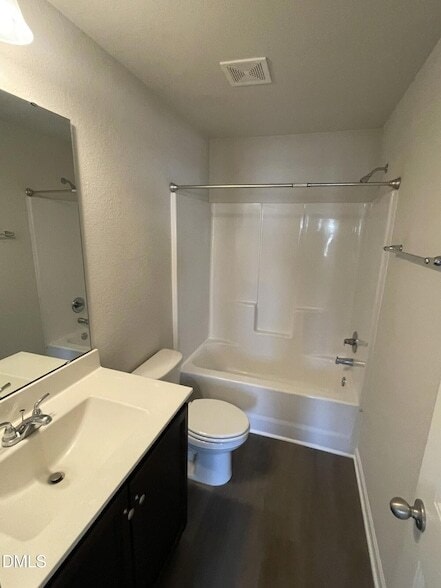 Building Photo - 2057 Wiggins Village Dr