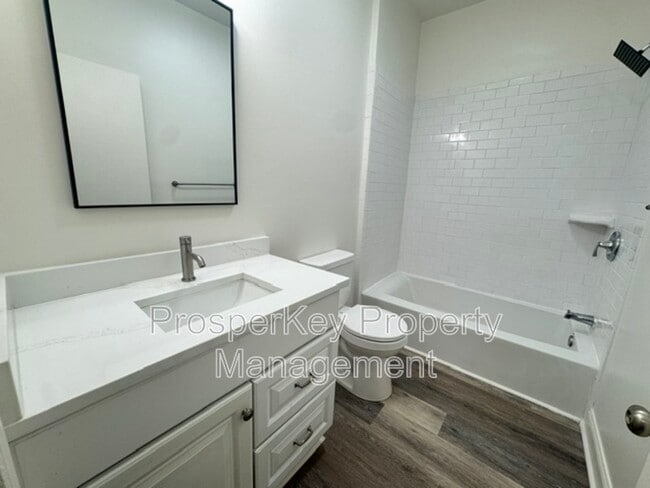 Building Photo - 3915 Woodruff Rd