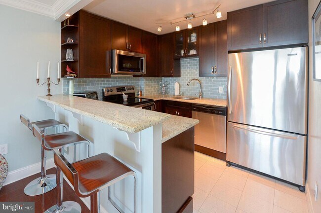 Building Photo - 1420 Locust Walk