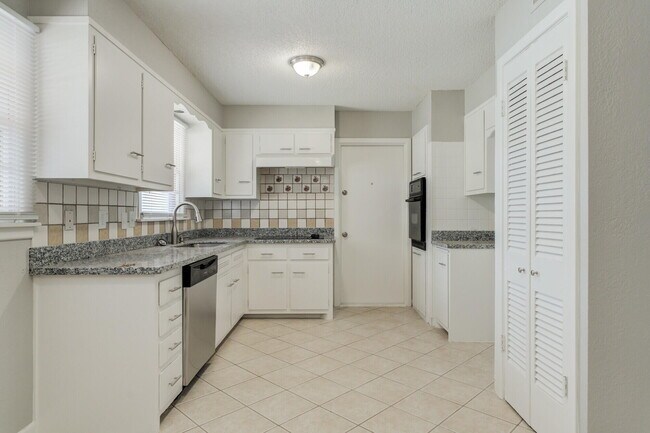 Building Photo - 4916 46th St