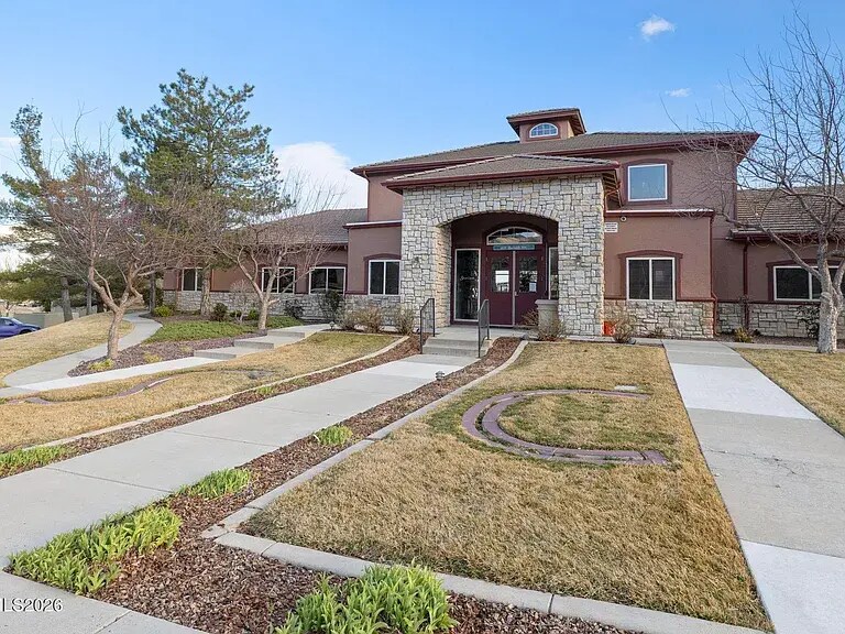 Building Photo - 6850 Sharlands Ave