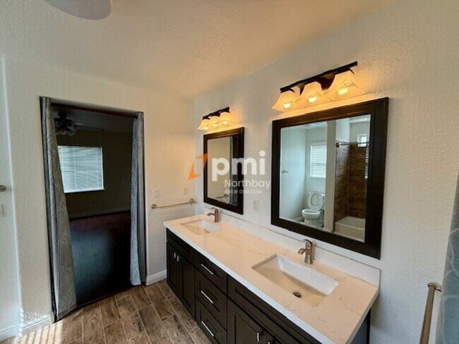 Building Photo - 732 Antiquity Dr