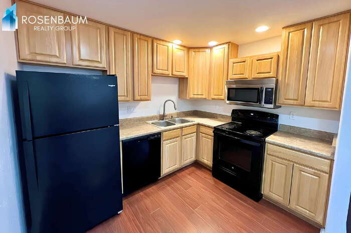 Building Photo - 3136 N Winstel Blvd