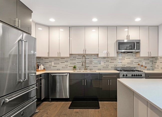 Building Photo - 8853 Stone Ave N