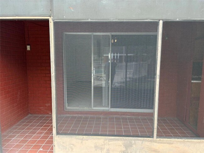 Building Photo - 1140 83rd Ave N