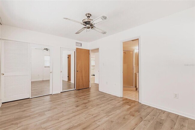 Building Photo - 4158 S Tamiami Trl