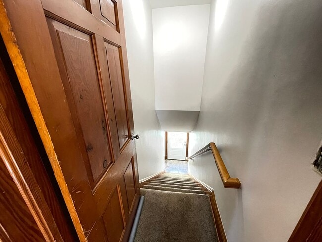 Building Photo - 2216 Baltic Ave