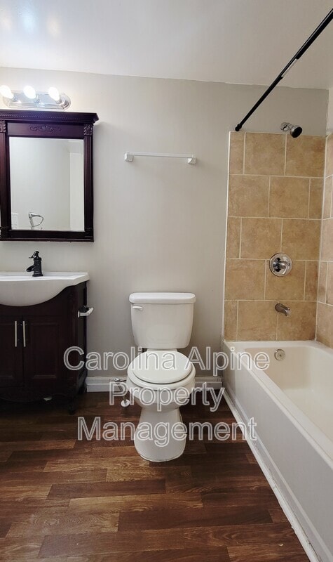 Building Photo - 104 Plum Tree Ln