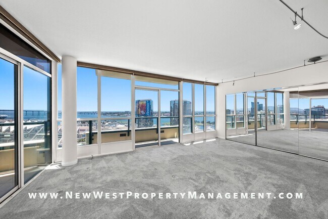 Building Photo - Spectacular Marina District 3-Bedroom Pent...