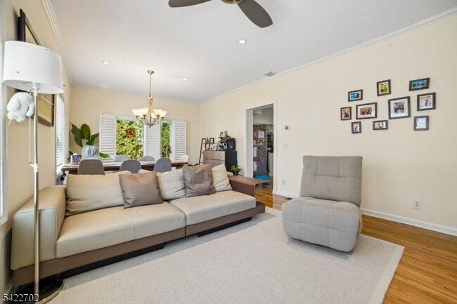 Building Photo - 21 Grove St