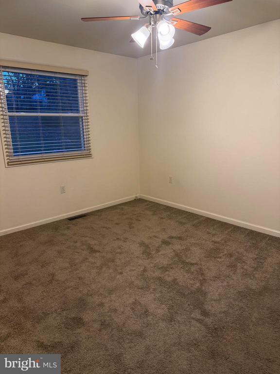 Building Photo - 839 Tydings Rd