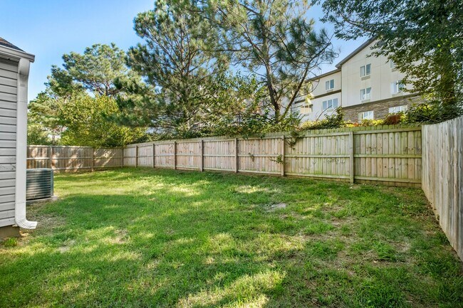 Building Photo - Great Location - 3/2 close to Downtown Bentonville!