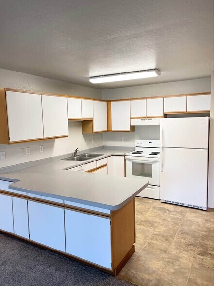 Building Photo - 2745 Glen Creek Pl