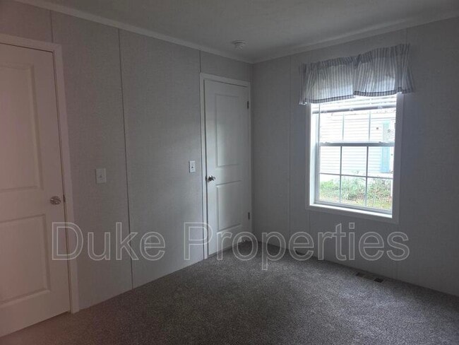Building Photo - 635 Kilkenny Dr