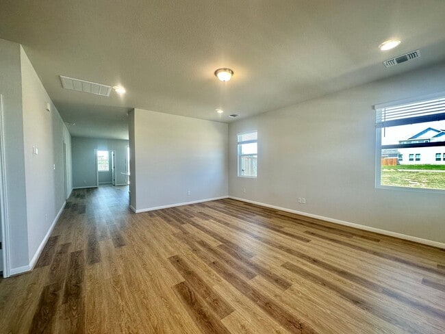 Building Photo - 3 Bed 2Bath in Taylor Tx