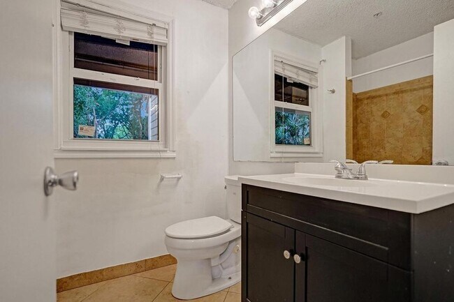 Building Photo - 2301 N Congress Ave