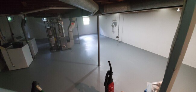 Building Photo - Three Bedroom Home for Rent on the Northsi...